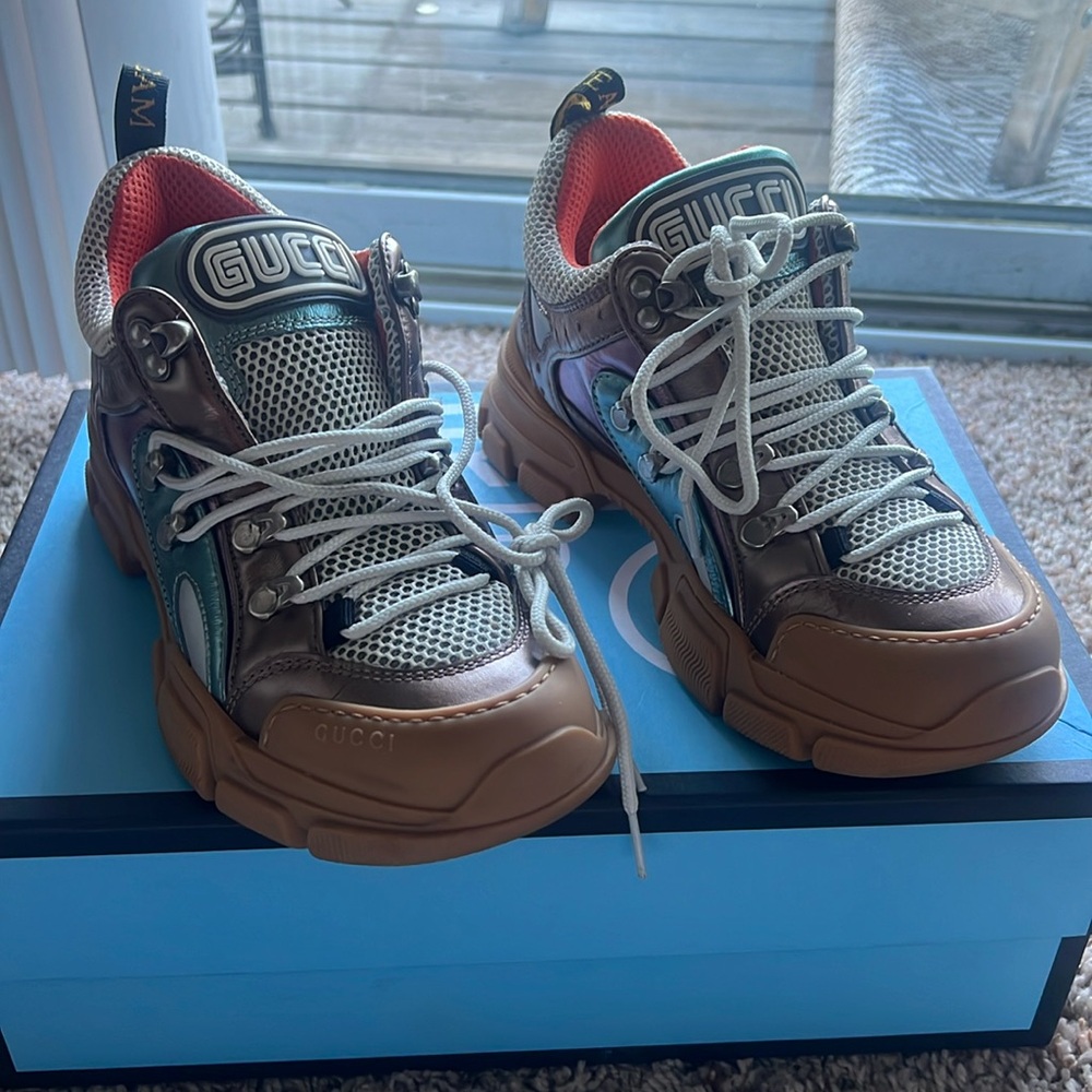 Gucci liquid silica size 37